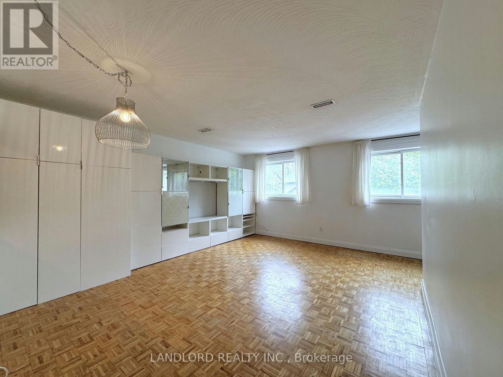 B-1175 Queen Street E, Toronto, ON, M4M 1L5 - 7