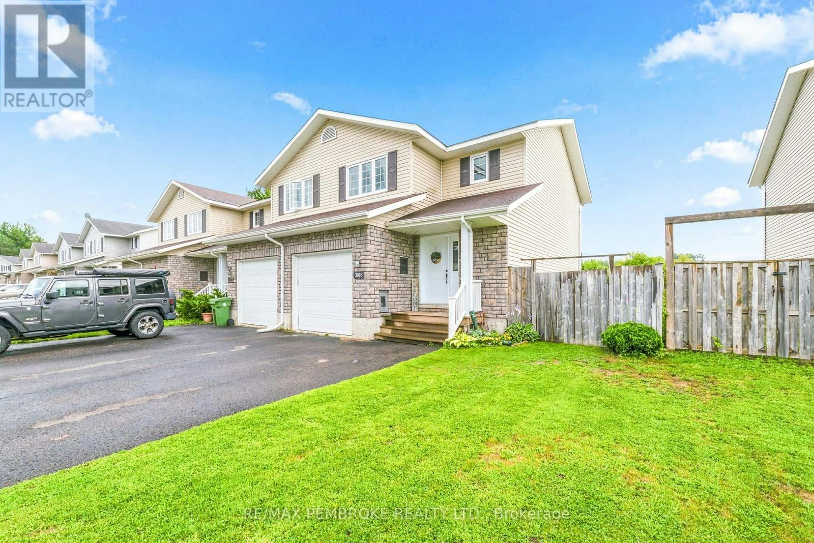 3003 Sandstone Crescent, Petawawa, ON, K8H 0B2