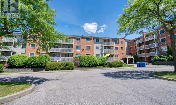 407-325 Centrum Boulevard