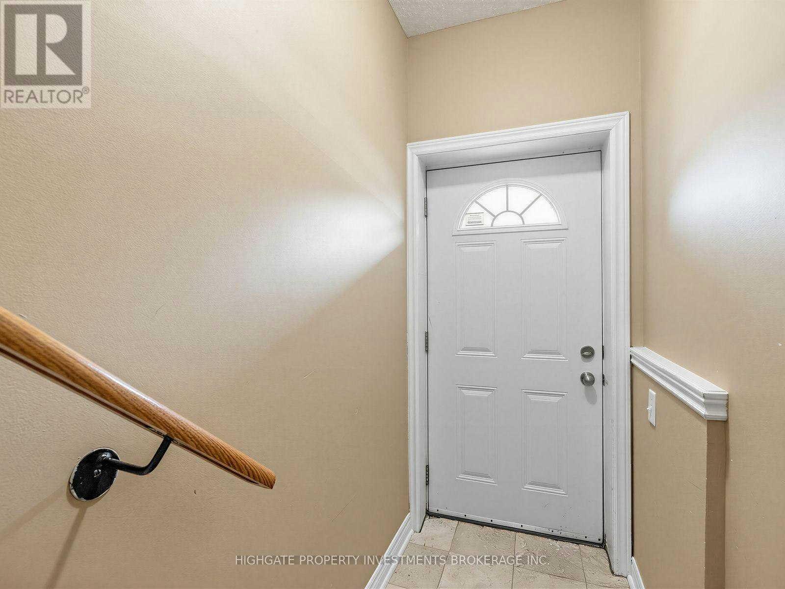 20-10480 Islington Avenue, Vaughan, ON, L0J 1C0 - 2