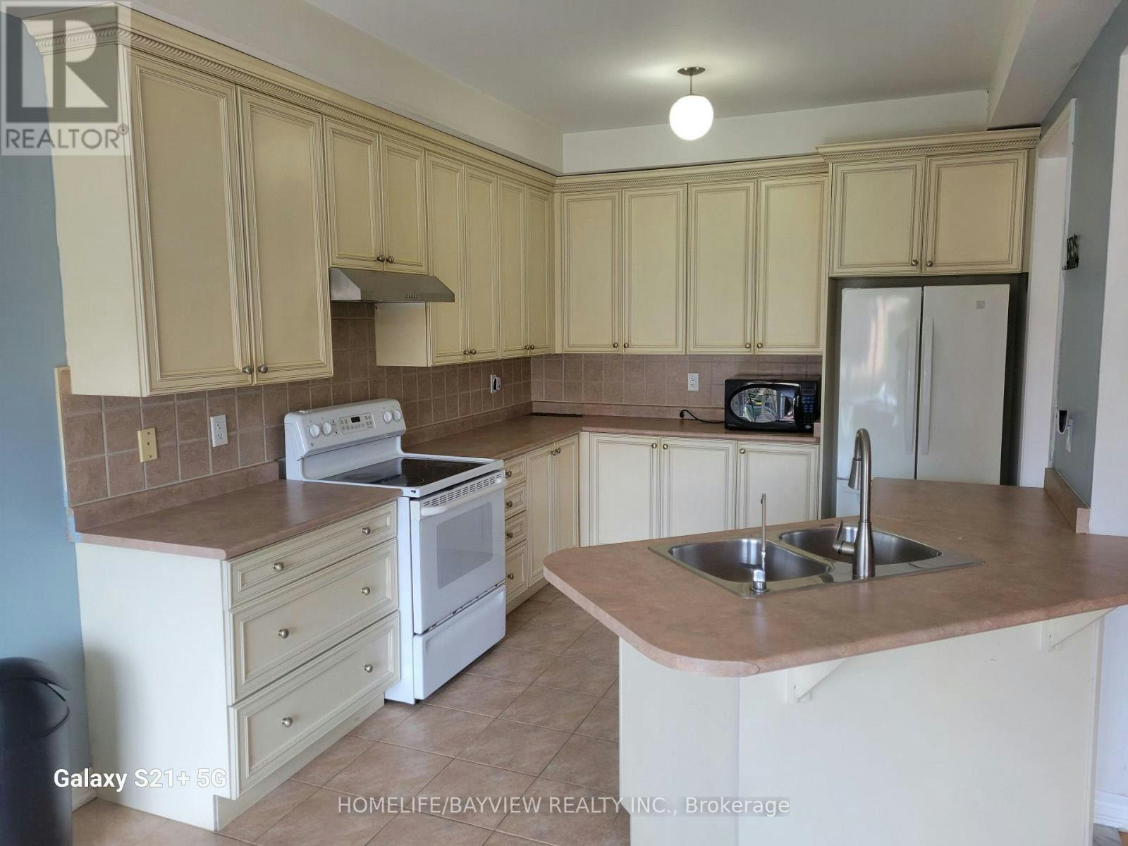 18 Asner(main And Second Floor Avenue, Vaughan, ON, L6A 0W6 - 2