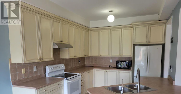 18 Asner(main And Second Floor Avenue, Vaughan, ON, L6A 0W6 - 2