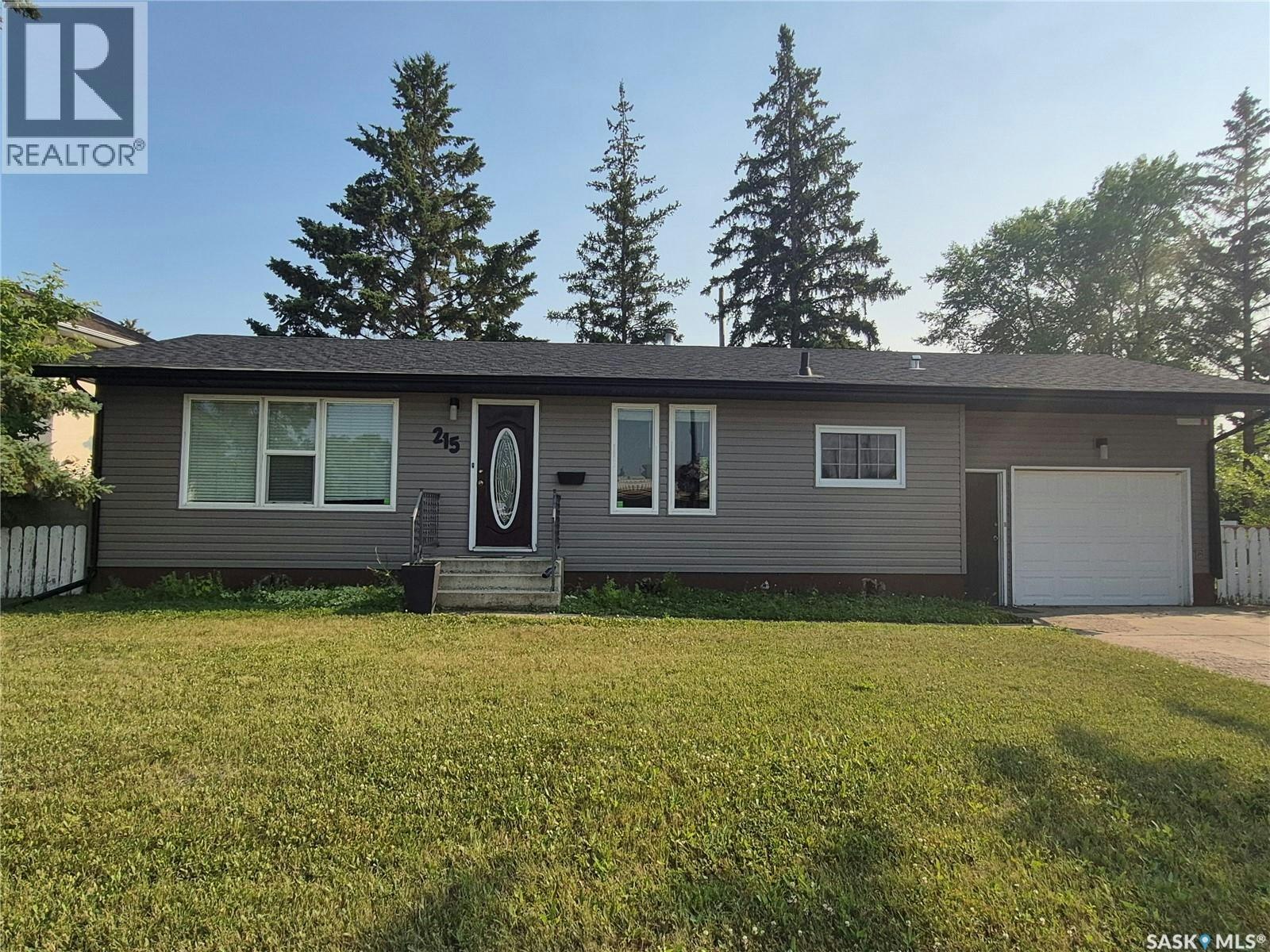 215 Central Street W, Warman, SK, S0K 4S0