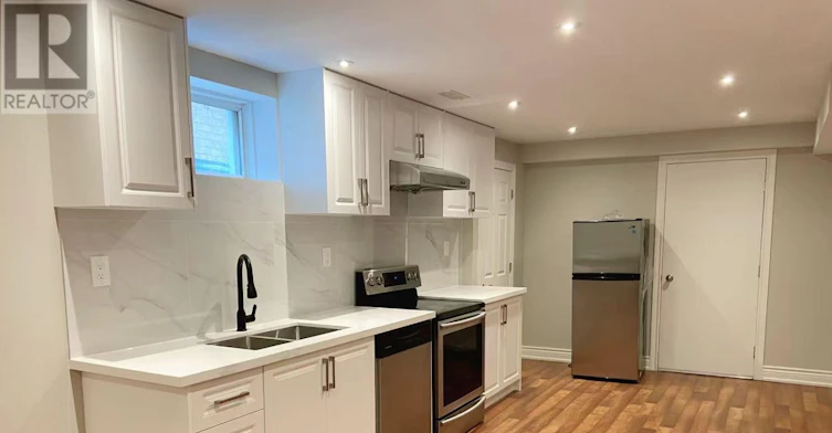 BSMT-2502 Hertfordshire Way, Oakville, ON, L6H 7N4