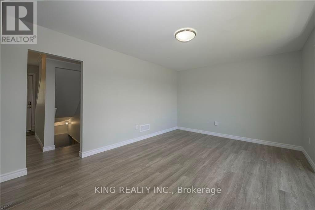 1224 Oxford Street E, London, ON, N5Y 3M4 - 6