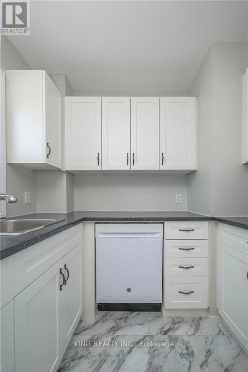 1224 Oxford Street E, London, ON, N5Y 3M4 - 9