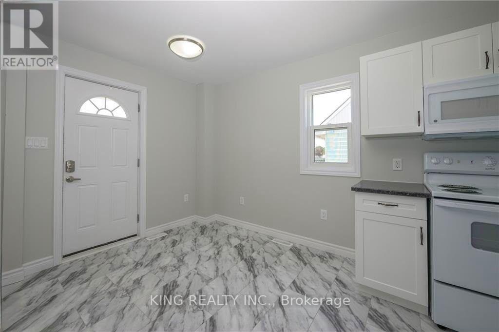 1224 Oxford Street E, London, ON, N5Y 3M4 - 3
