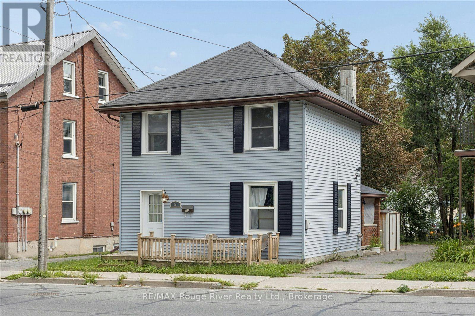 79 Parkhill Road W, Peterborough, ON, K9H 3G7