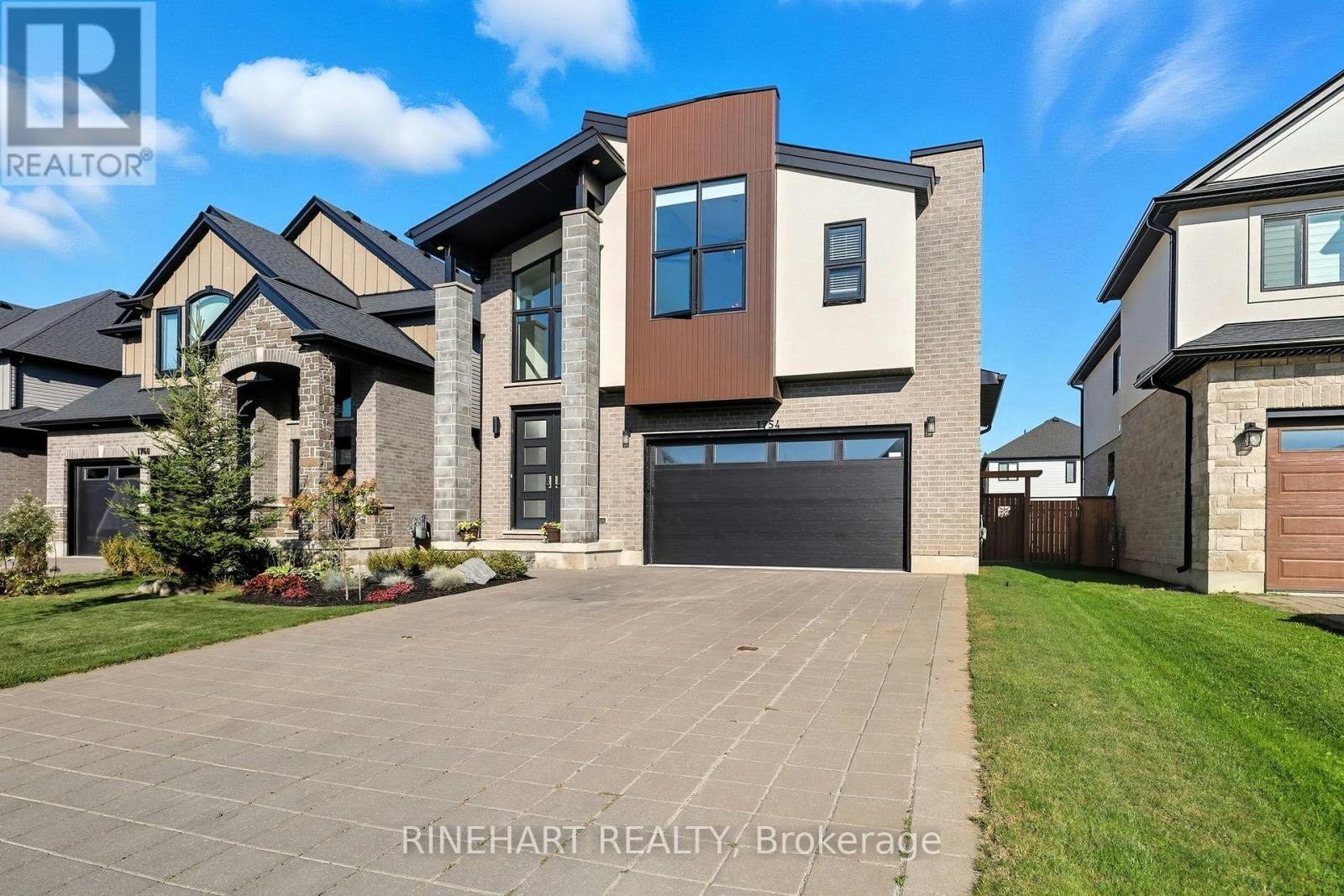 1754 Brayford Avenue, London, ON, N6K 0H4