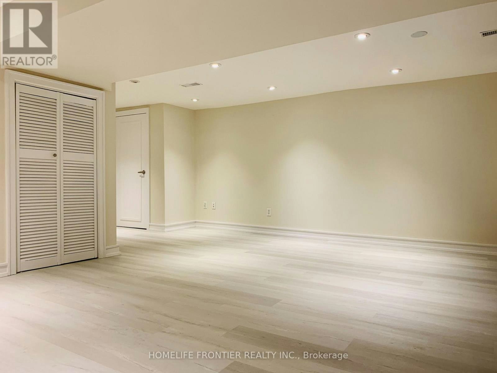 LOWER-38 Henderson Avenue, Toronto, ON, M6J 2B8 - 2
