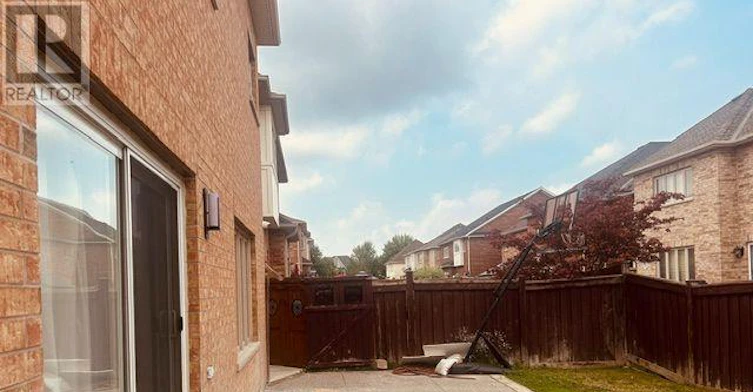 UPPER Level 3 Lindyfalls Drive, Brampton, ON, L6P 2V6 - 3