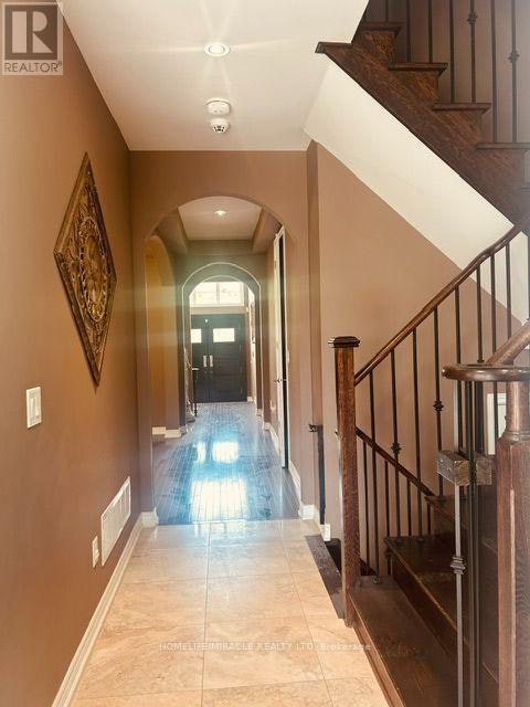 UPPER Level 3 Lindyfalls Drive, Brampton, ON, L6P 2V6 - 16
