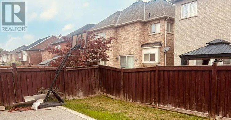 UPPER Level 3 Lindyfalls Drive, Brampton, ON, L6P 2V6 - 2