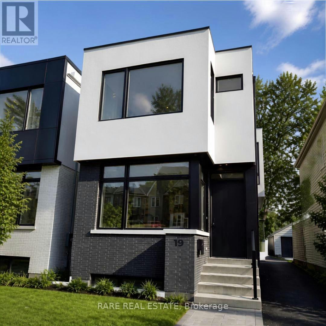 19 Twenty Ninth Street, Toronto, ON, M8W 3A9