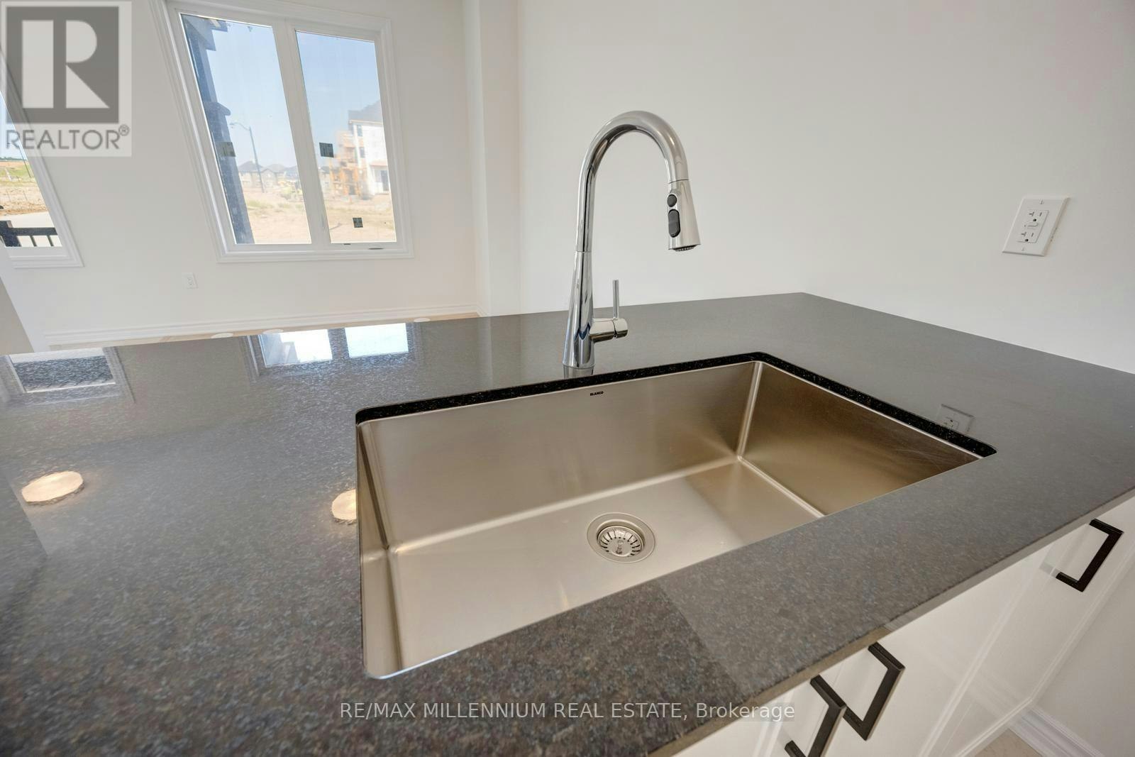 MAIN-36 Thornbird Crescent, Brampton, ON, L7A 0B8 - 33