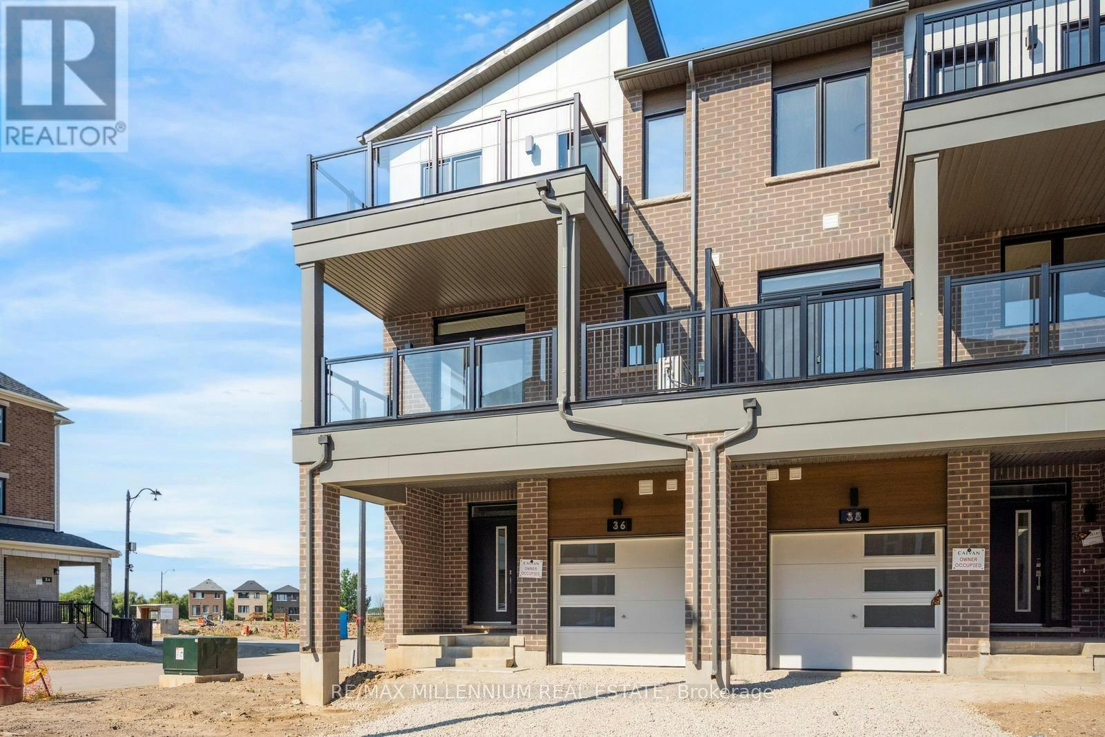 MAIN-36 Thornbird Crescent, Brampton, ON, L7A 0B8 - 2