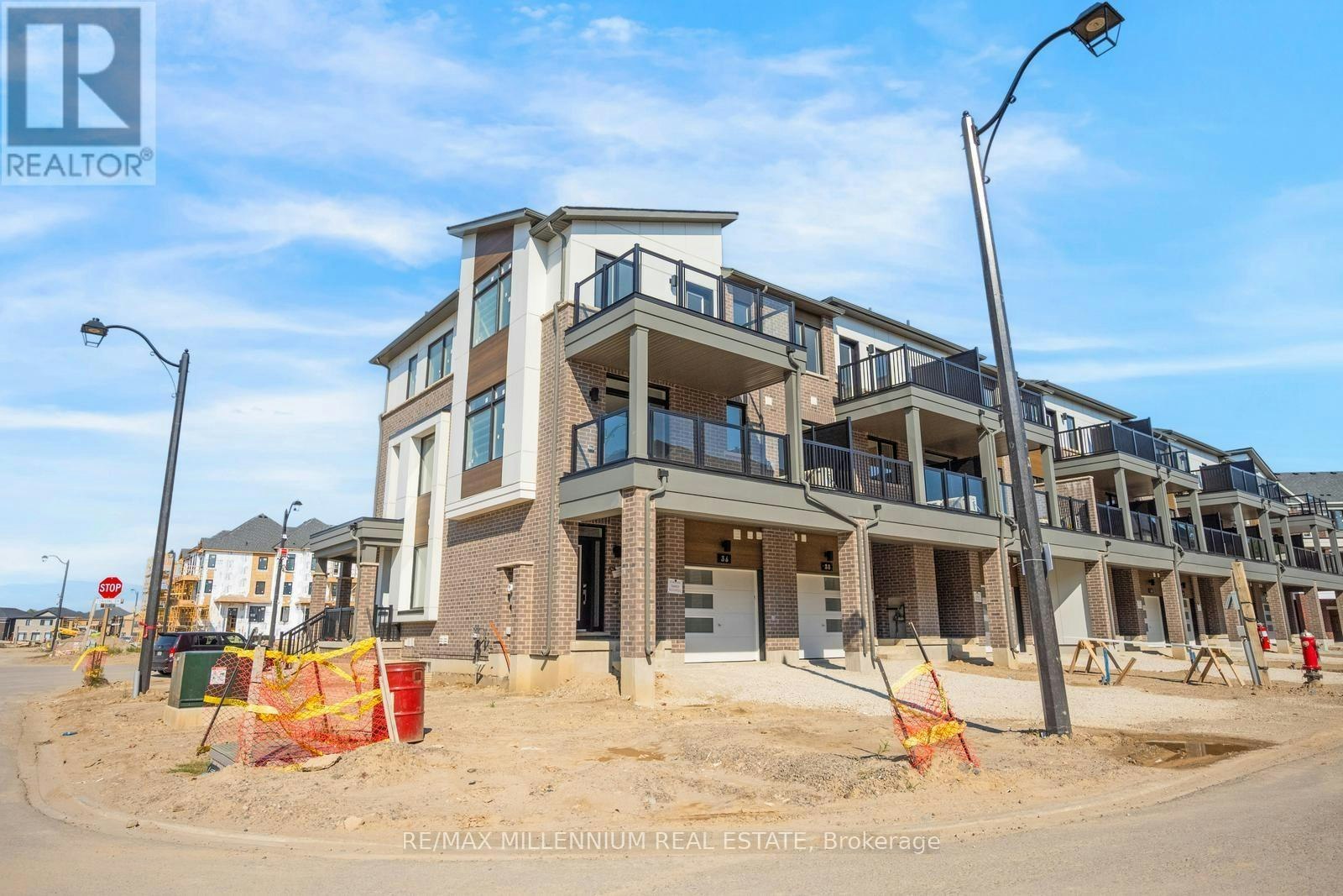 MAIN-36 Thornbird Crescent, Brampton, ON, L7A 0B8 - 4