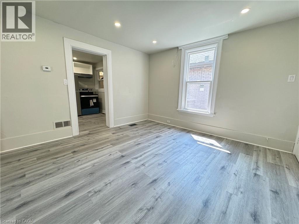 2-30 Ontario Street, Brantford, ON, N3S 2B9 - 4