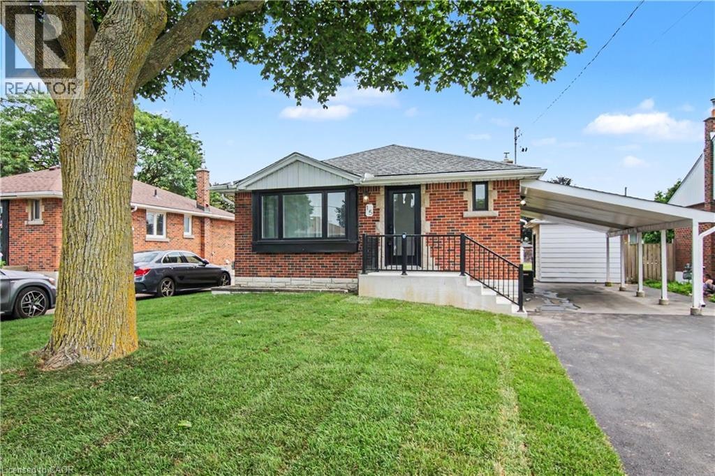 15 Greenwood Street, Hamilton, ON, L8T 3N2
