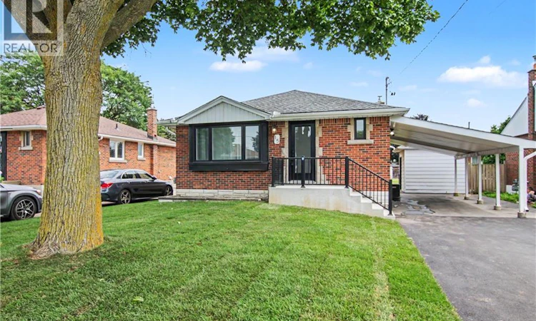 15 Greenwood Street