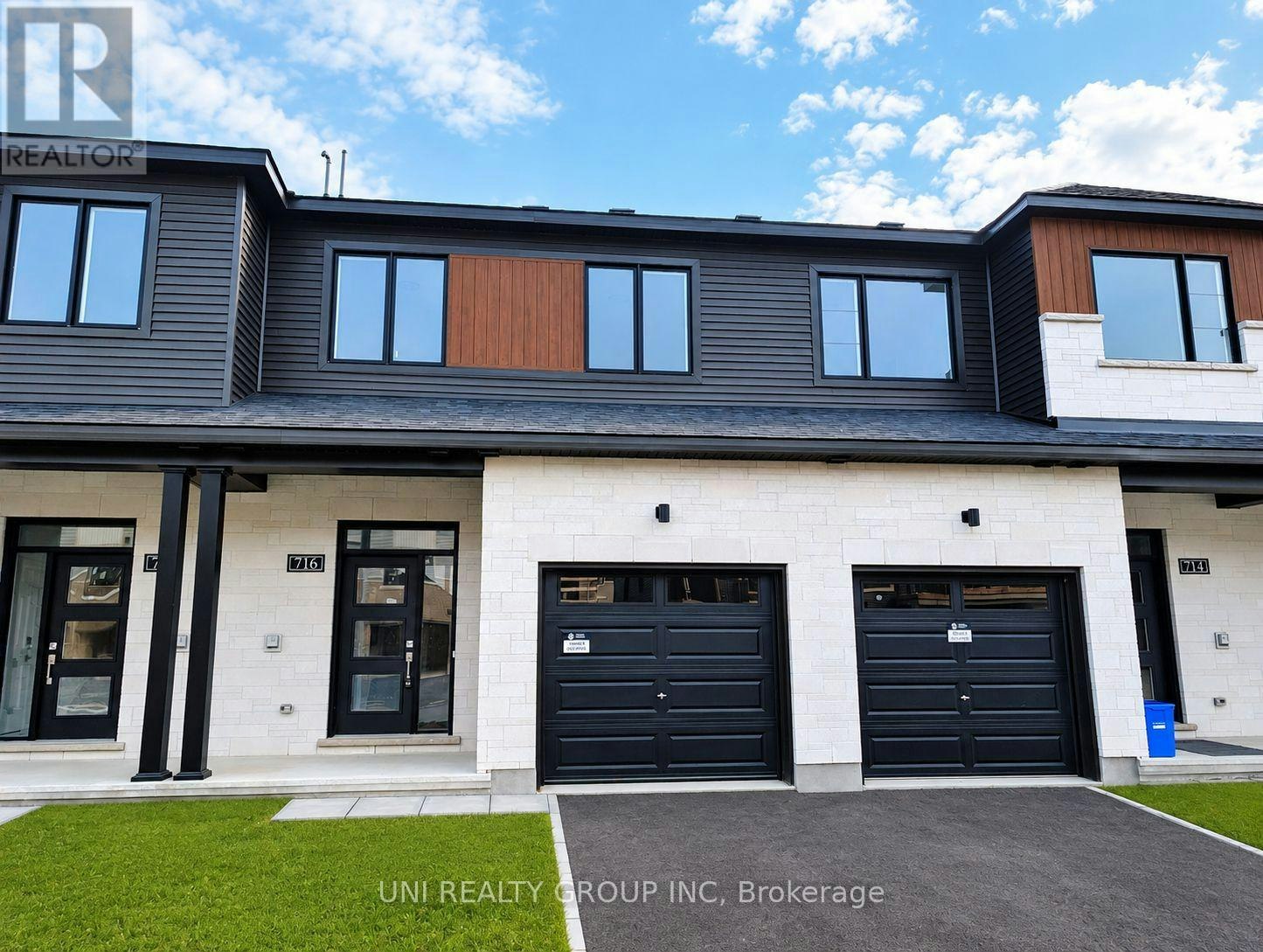 716 Tadpole Crescent, Ottawa, ON, K2J 7N1