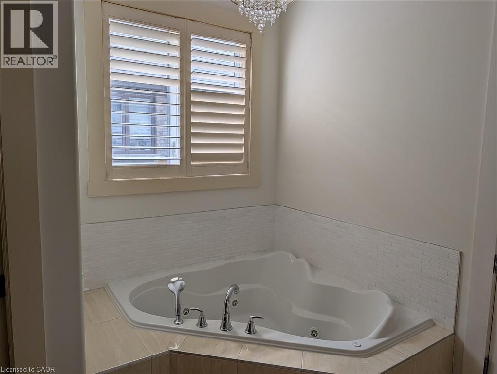 303 Terrace Wood Crescent, Kitchener, ON, N2P 0A8 - 14