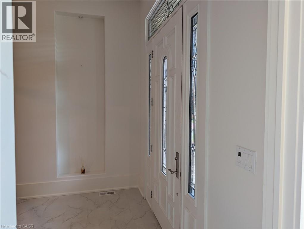 303 Terrace Wood Crescent, Kitchener, ON, N2P 0A8 - 7
