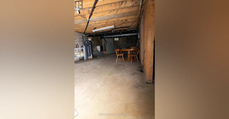 541031 14 Concession N, West Grey, ON, N0G 1L0 - 15
