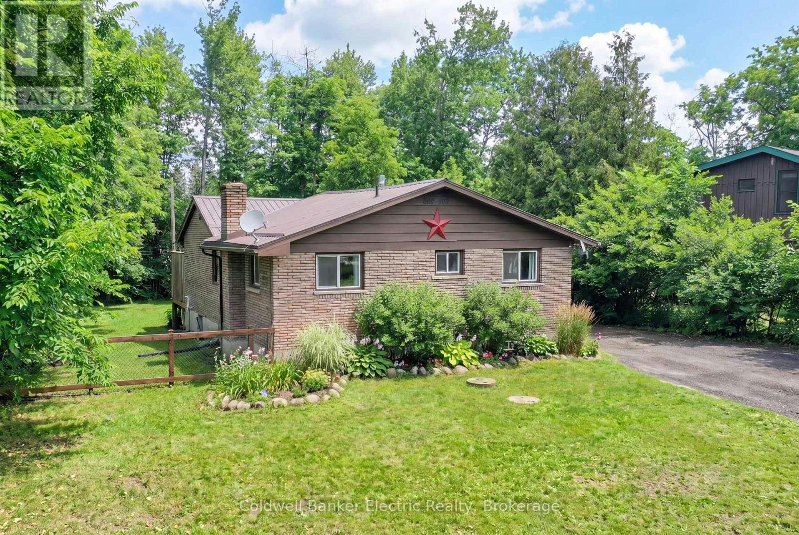 30 Woods Avenue, Kawartha Lakes, ON, K0L 2W0