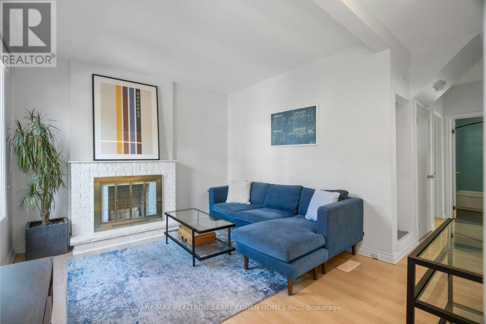 MAIN-371 Howland Avenue, Toronto, ON, M5R 3C1 - 4