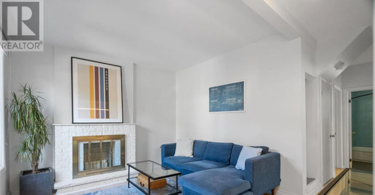 MAIN-371 Howland Avenue, Toronto, ON, M5R 3C1 - 4