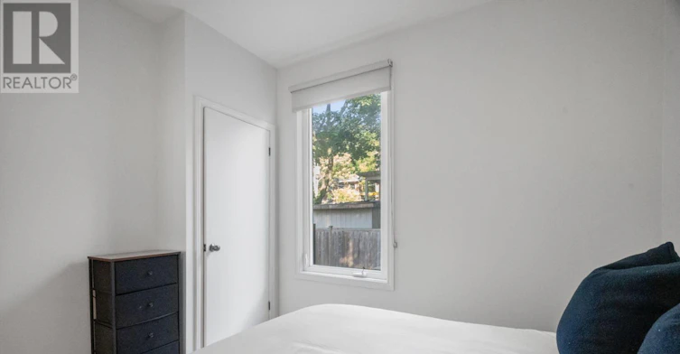 MAIN-371 Howland Avenue, Toronto, ON, M5R 3C1 - 12