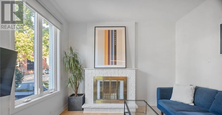 MAIN-371 Howland Avenue, Toronto, ON, M5R 3C1 - 5