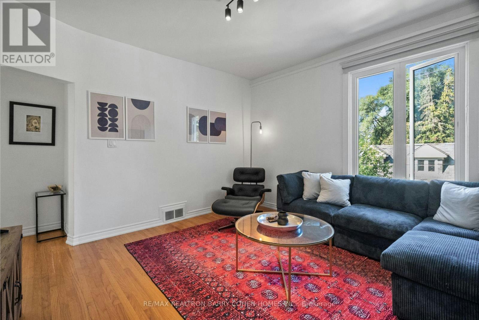 UPPER-371 Howland Avenue, Toronto, ON, M5R 3C1 - 5