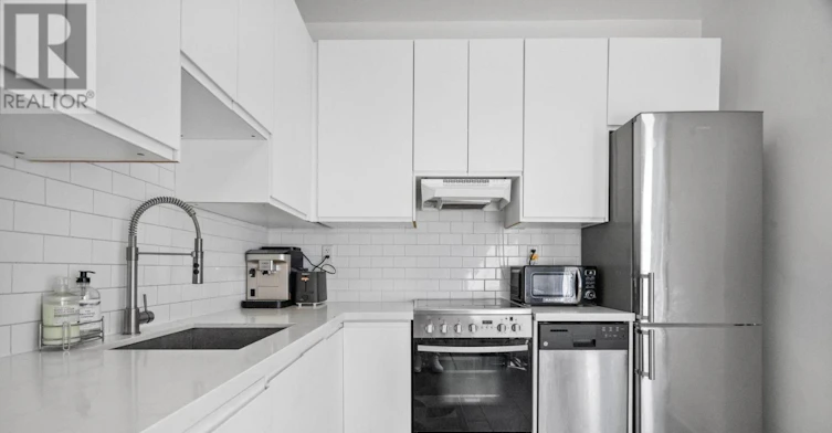 UPPER-371 Howland Avenue, Toronto, ON, M5R 3C1 - 7