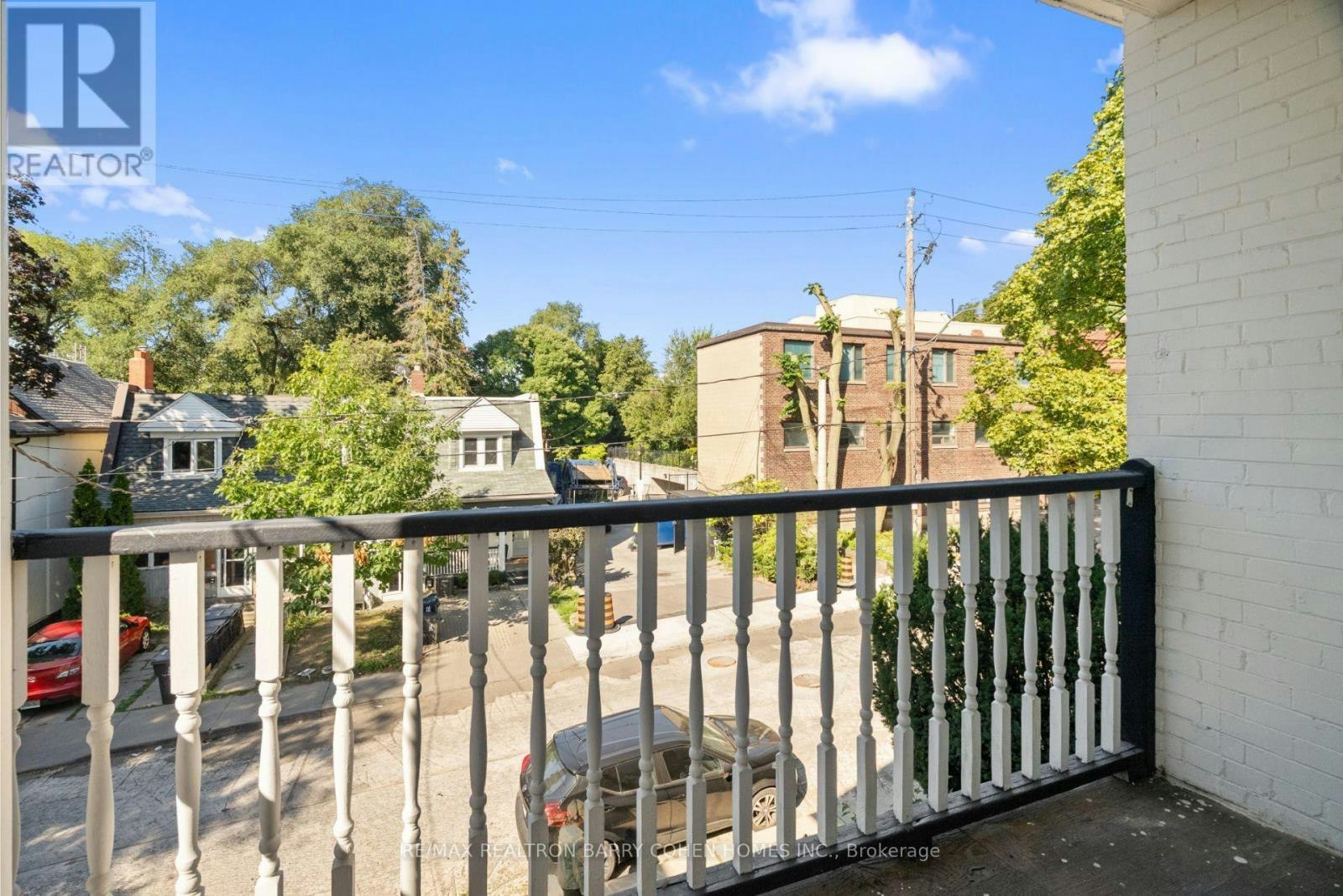 UPPER-371 Howland Avenue, Toronto, ON, M5R 3C1 - 12