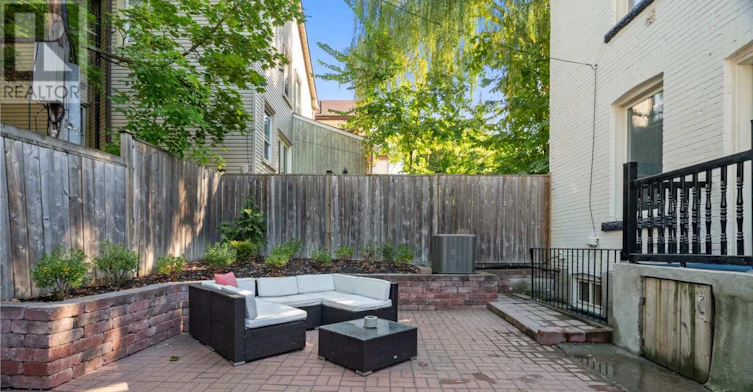 UPPER-371 Howland Avenue, Toronto, ON, M5R 3C1 - 16