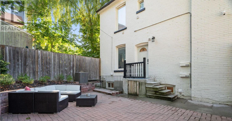 UPPER-371 Howland Avenue, Toronto, ON, M5R 3C1 - 15