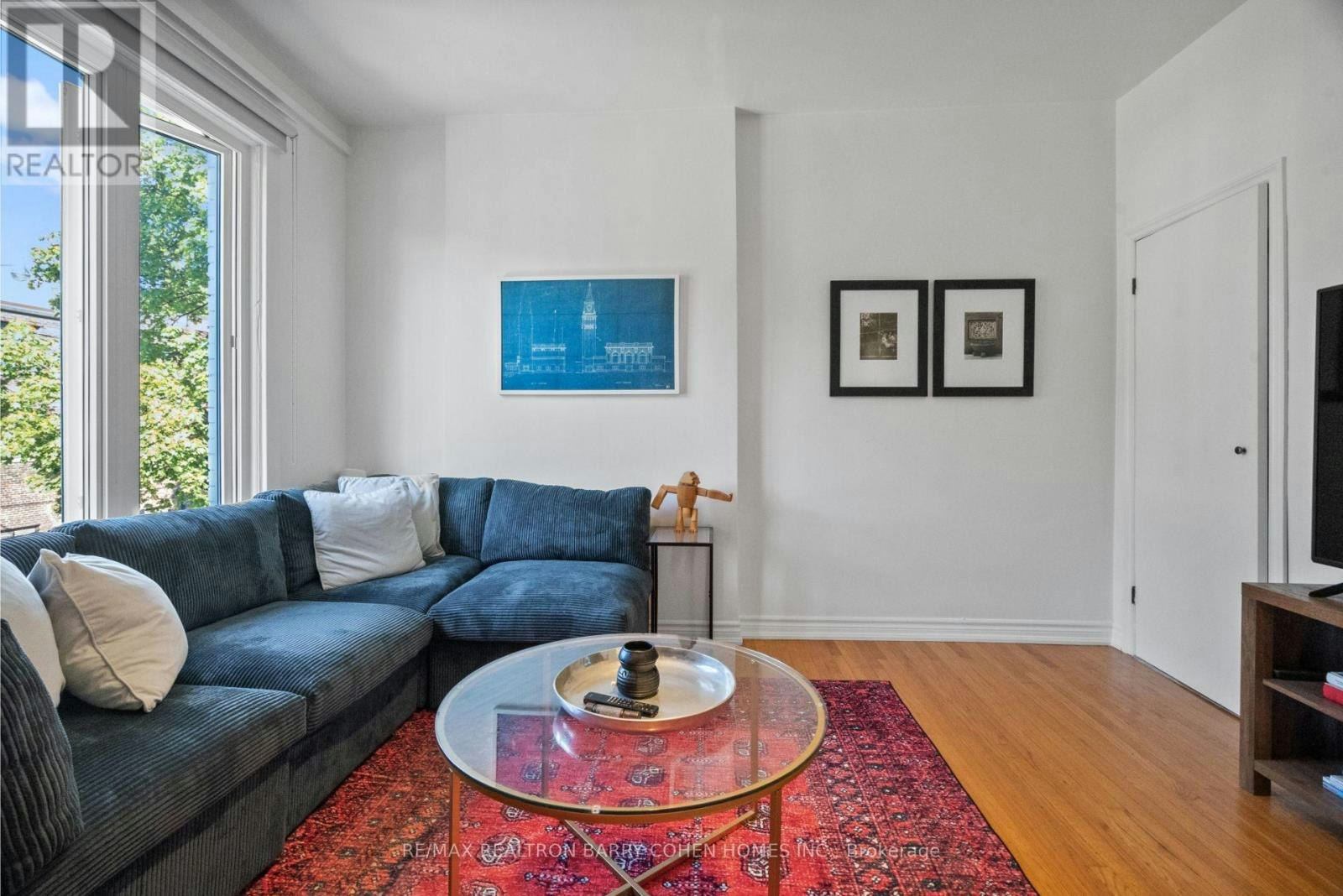 UPPER-371 Howland Avenue, Toronto, ON, M5R 3C1 - 4