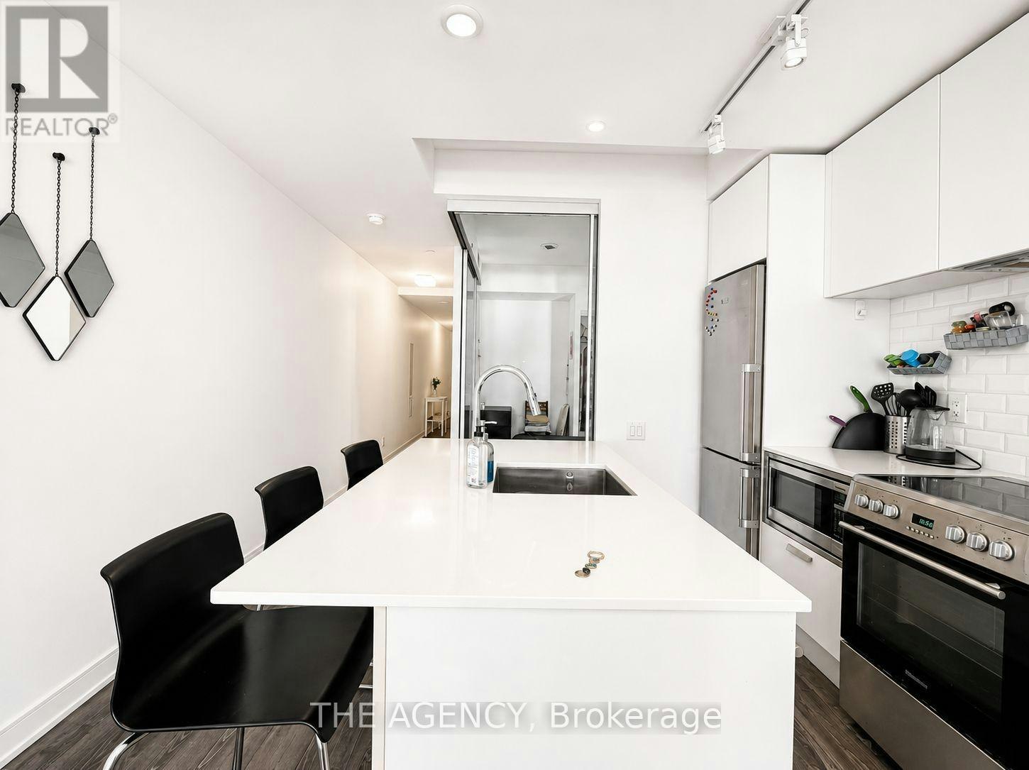 307-57 St Joseph Street, Toronto, ON, M5S 0C5 - 5