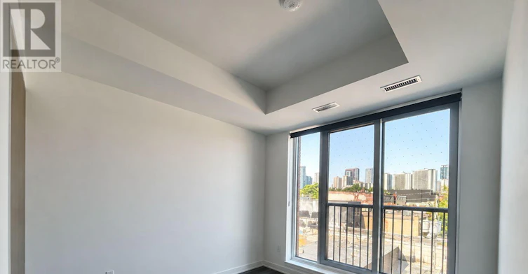 348-30 Dreamers Way, Toronto, ON, M5A 0Y7 - 4