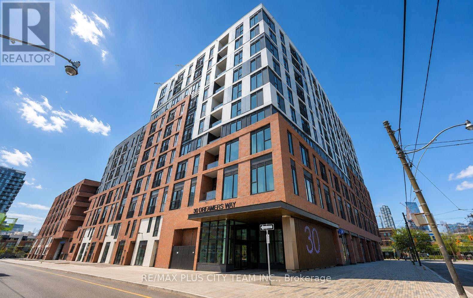 348-30 Dreamers Way, Toronto, ON, M5A 0Y7