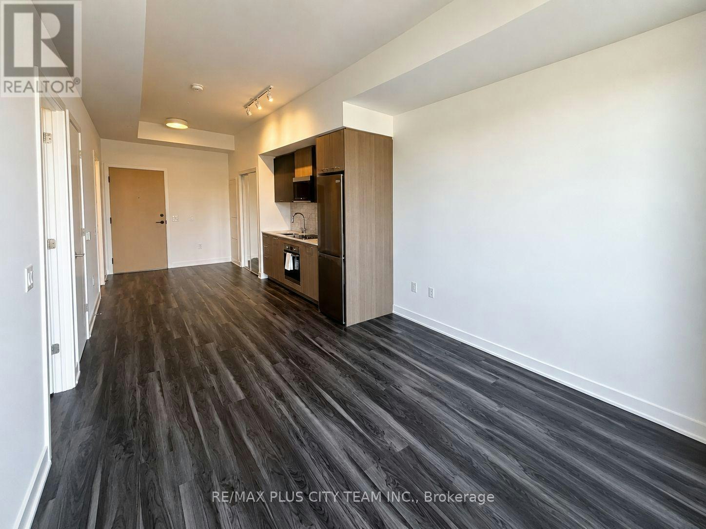 348-30 Dreamers Way, Toronto, ON, M5A 0Y7 - 6