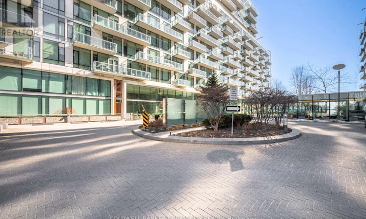837-39 Queens Quay E