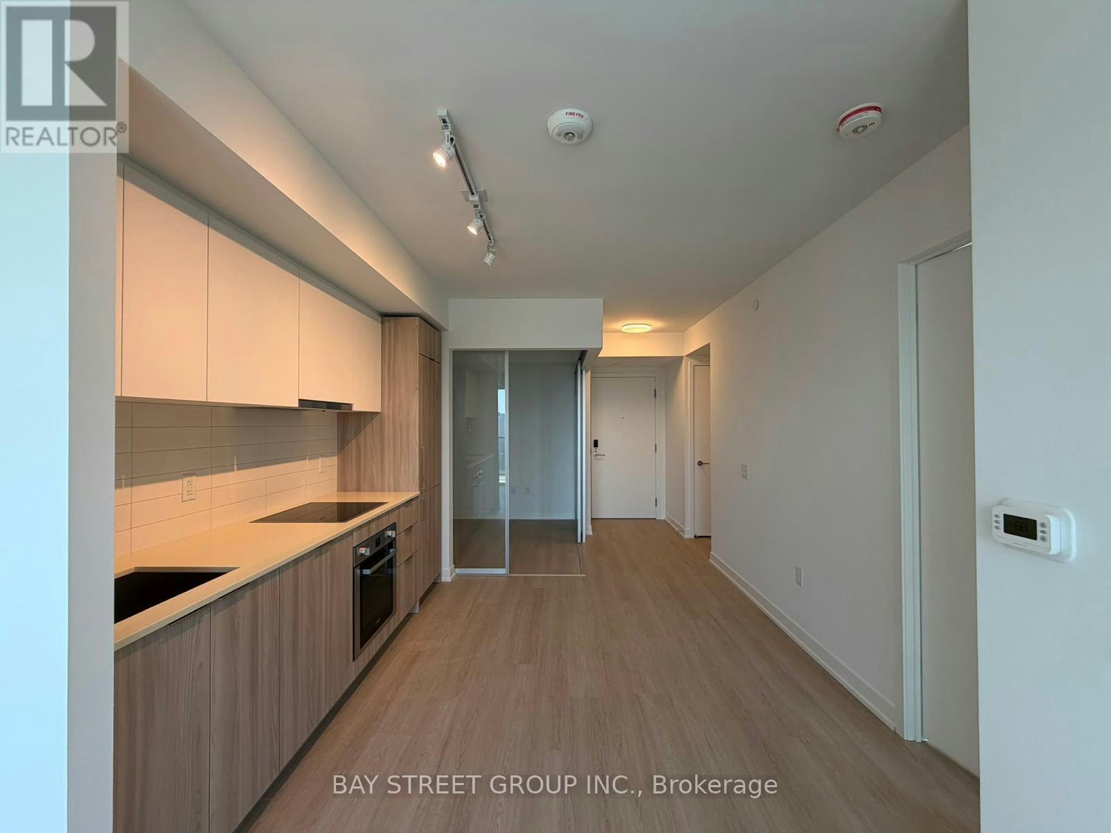 1510-15 David Salomon Drive, Toronto, ON, M3C 1E7 - 3