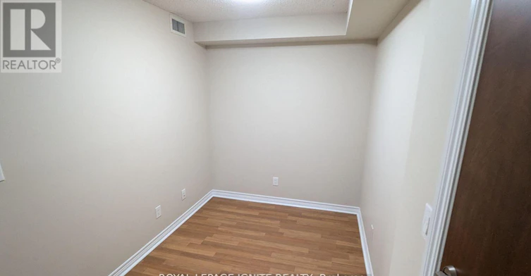 308-310 Burnhamthorpe Road W, Mississauga, ON, L5B 4P9 - 9