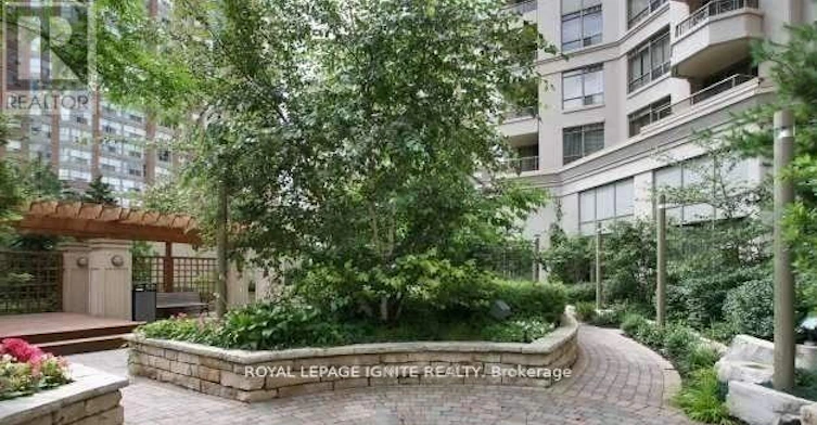 308-310 Burnhamthorpe Road W, Mississauga, ON, L5B 4P9 - 3