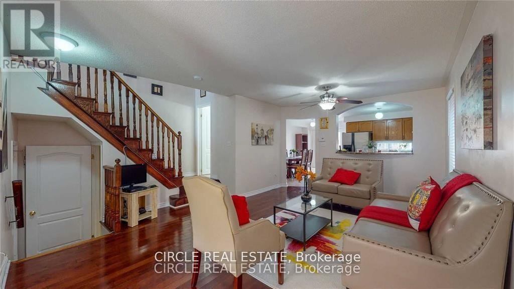 27 Belinda Drive, Brampton, ON, L7A 2W6 - 2