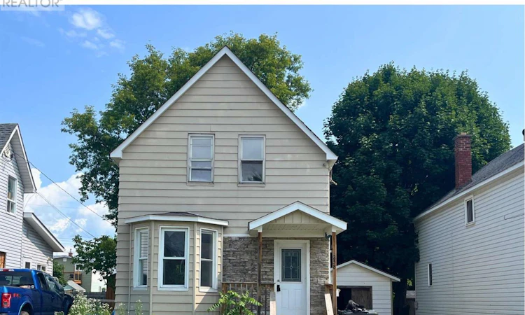 258 St. James Street