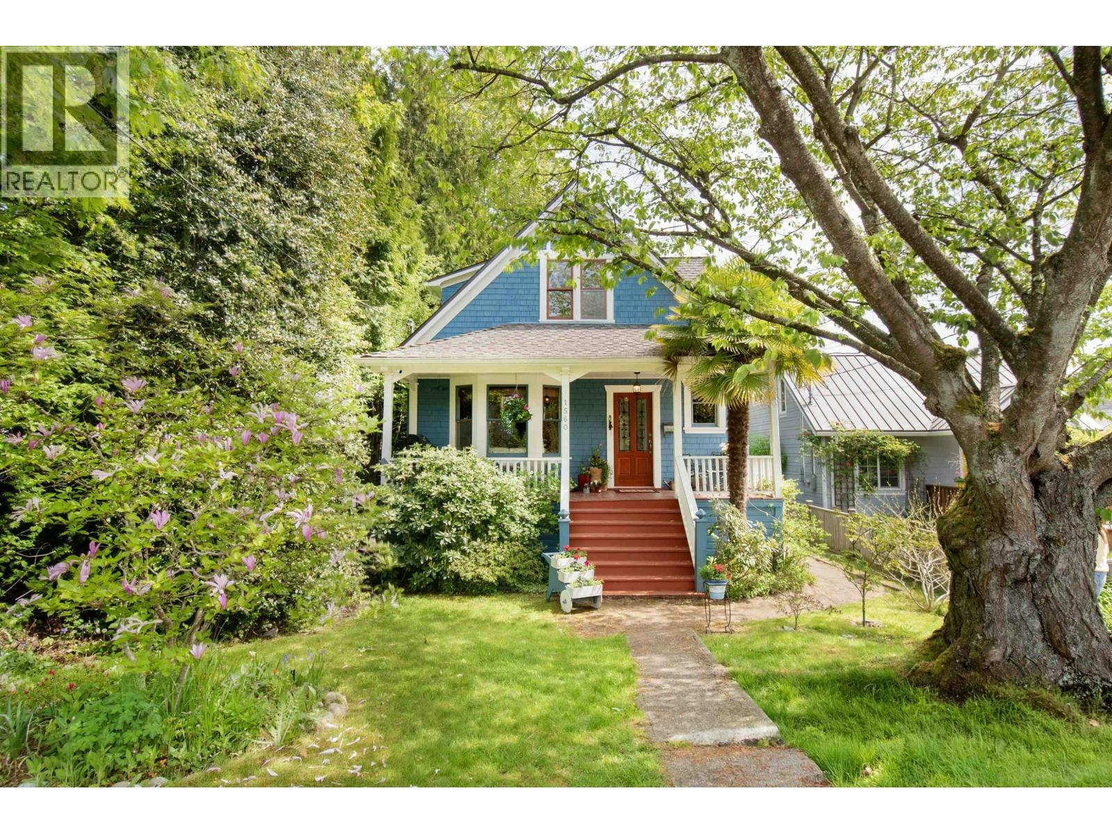 1560 Macgowan Avenue, North Vancouver, BC, V7P 2X2